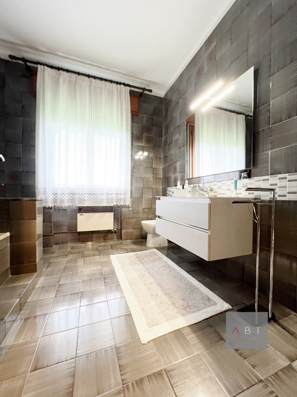 Situata nella frazione di San Giorgio in Brenta, casa singola composta di: ingresso, soggiorno, c...