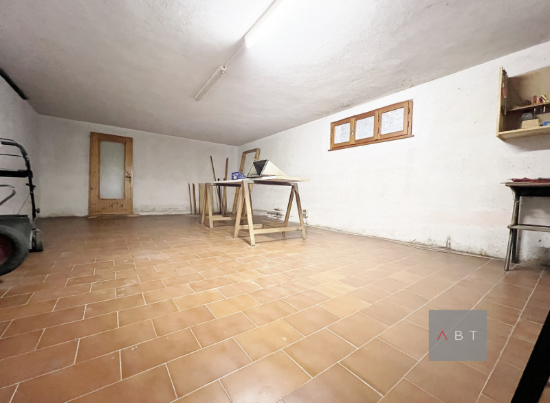 Situata nella frazione di San Giorgio in Brenta, casa singola composta di: ingresso, soggiorno, c...