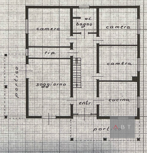 Situata nella frazione di San Giorgio in Brenta, casa singola composta di: ingresso, soggiorno, c...