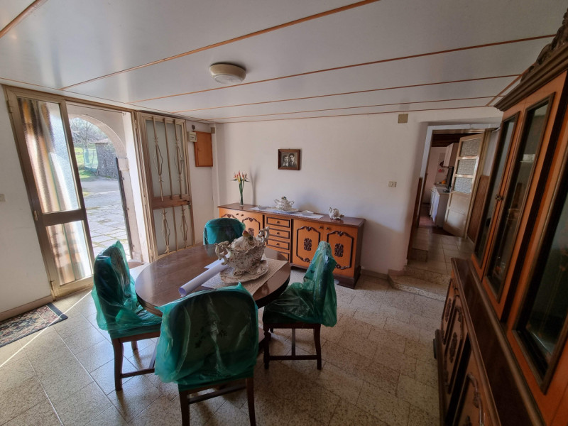 Siamo in Comune di Baone, più precisamente in prossimità dell'abitato di Calaone, Proponiamo in V...