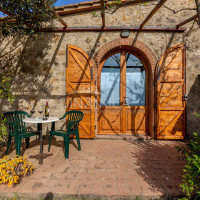 Bellissimo agriturismo con 58 ha di terreno biologico, collina pomarance, pisa