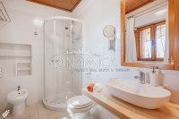 Bellissimo agriturismo con 58 ha di terreno biologico, collina pomarance, pisa