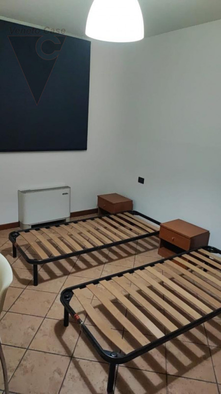 Ponte San Nicolò Affitto Appartamento trilocale