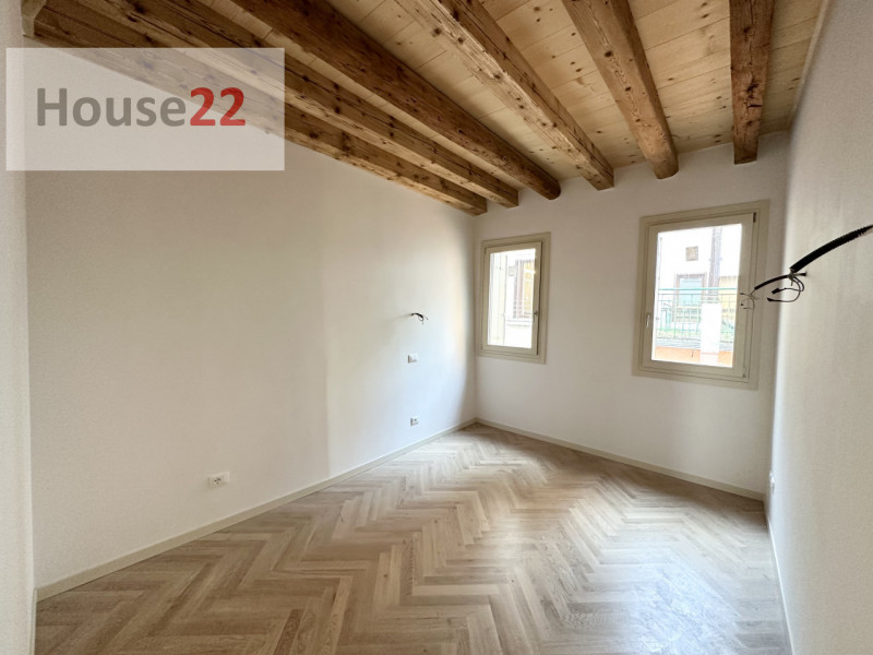 CENTRO STORICO VICENZA. In pieno centro storico ma allo stesso tempo lontano dai rumori, su picco...