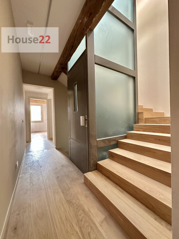 CENTRO STORICO VICENZA. In pieno centro storico ma allo stesso tempo lontano dai rumori, su picco...