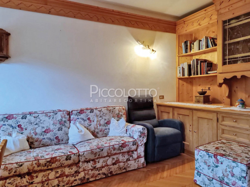 Rif. V4873 - Cortina d’Ampezzo, appartamento in vendita in centro, perfetto per chi vuole vivere ...