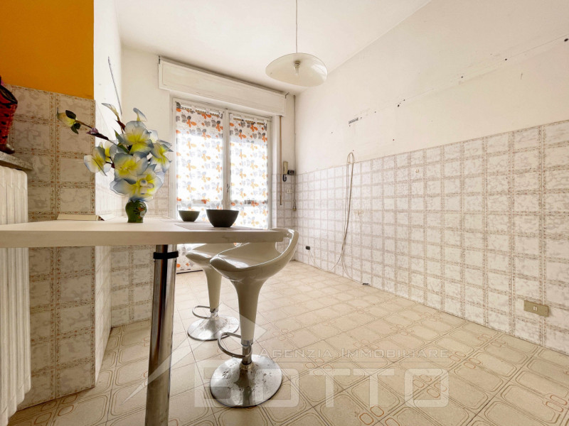 Semi-detached house for sale in Soriso, with garden