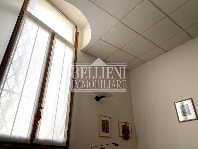 CENTRO STORICO - Nelle vicinanze di Piazza Poste di Vicenza, in un palazzo storico del '500, prop...