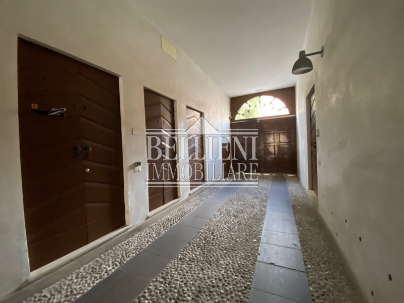 CENTRO STORICO - Nelle vicinanze di Piazza Poste di Vicenza, in un palazzo storico del '500, prop...