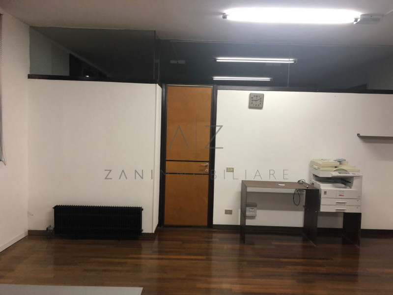 Per ulteriori informazioni:
Consulente immobiliare Sara 348/8560225 

Montebelluna, a due passi d...