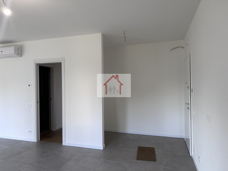 L'agenzia Immobiliare Luxor è entusiasta di presentare in vendita ultima unità abitativa di nuova...