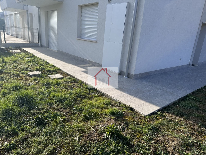 L'agenzia Immobiliare Luxor è entusiasta di presentare in vendita ultima unità abitativa di nuova...