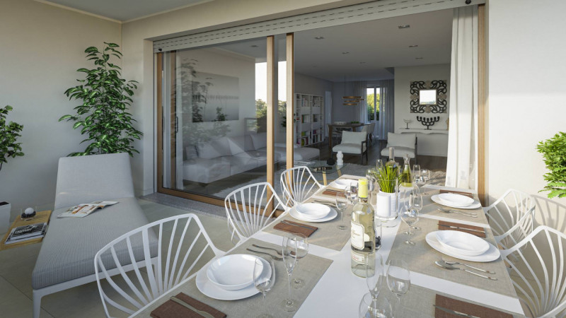 A soli 15 minuti a piedi dal centro storico e dai principali servizi della città, proponiamo in v...