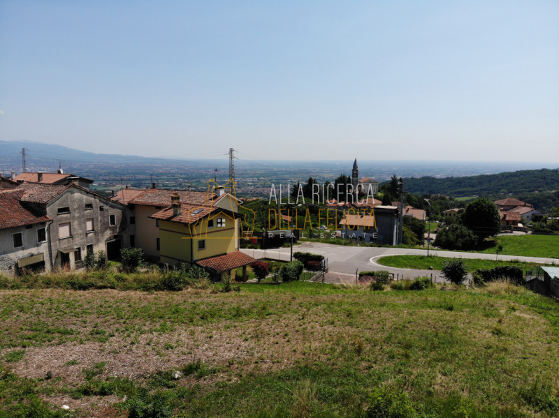 SCHIO - MONTE MAGRE': In zona collinare di nuova lottizzazione TERRENO EDIFICABILE residenziale i...