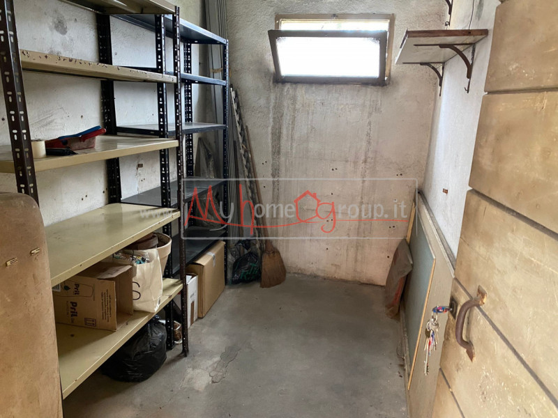 CHIESANUOVA: Stanza singola per studenti universitari in appartamento condiviso. La soluzione si ...