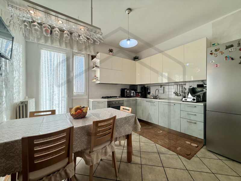 ABANO TERME - In pieno centro ad Abano Terme, in una delle zone più comode e ricercate della citt...