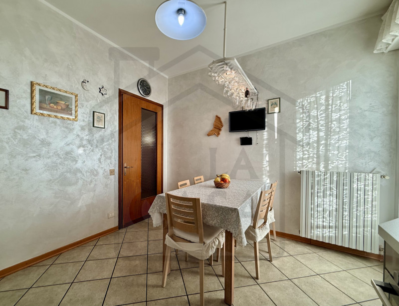 ABANO TERME - In pieno centro ad Abano Terme, in una delle zone più comode e ricercate della citt...