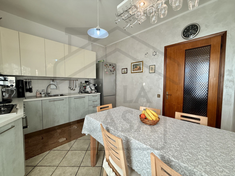 ABANO TERME - In pieno centro ad Abano Terme, in una delle zone più comode e ricercate della citt...