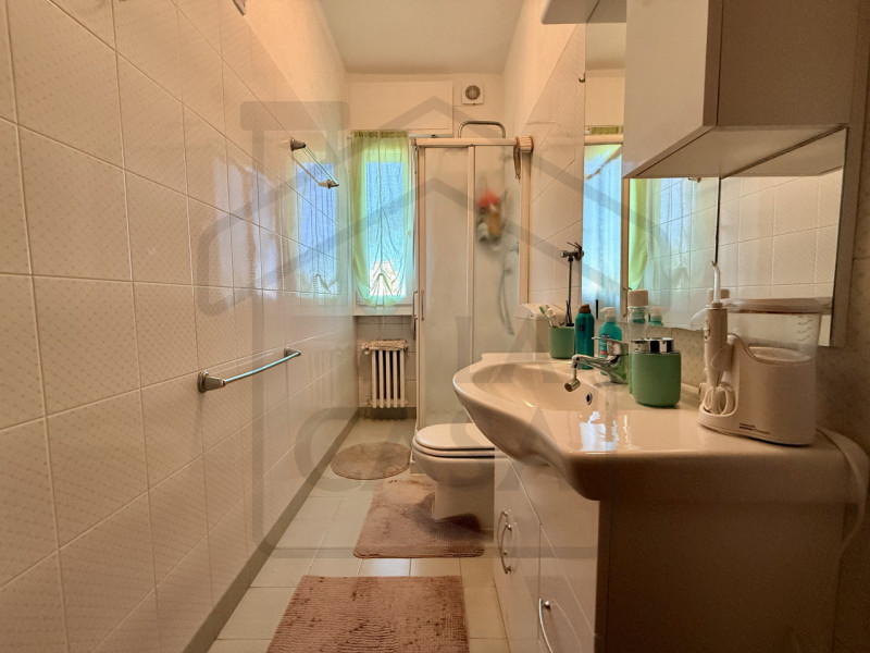 ABANO TERME - In pieno centro ad Abano Terme, in una delle zone più comode e ricercate della citt...