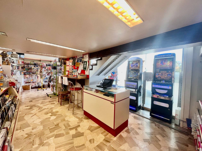 Nostra Esclusiva - APPENA RIBASSATO - Vendiamo tabaccheria, cartoleria e ricevitoria in centro Sa...