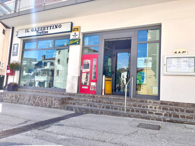 Nostra Esclusiva - APPENA RIBASSATO - Vendiamo tabaccheria, cartoleria e ricevitoria in centro Sa...