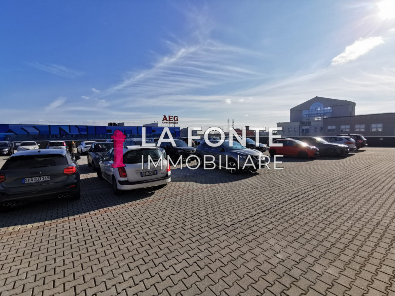 Padova, Camin, Prestigiosi Uffici di 330 e 450 mq, Pavimento Flottante e Parcheggi Privati, 330 m...