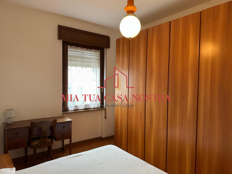 CHIESANUOVA: Stanza singola per lavoratori in appartamento condiviso; L'immobile si compone di in...