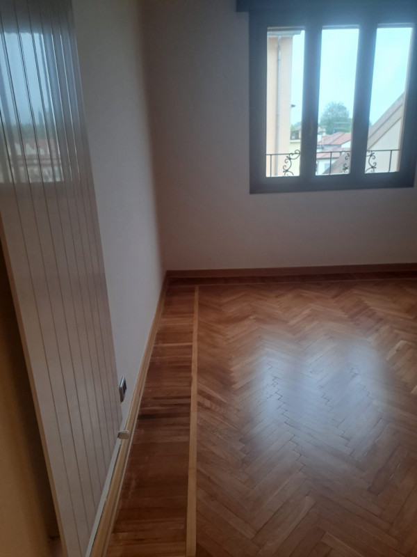 santa croce-prato della valle, vendesi appartamento sito al terzo e ultimo piano (NO ASCENSORE) o...