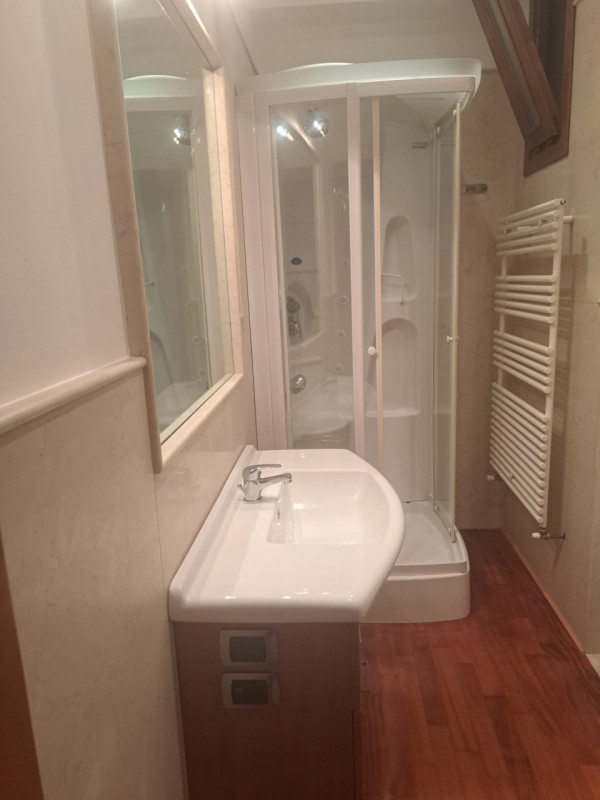 santa croce-prato della valle, vendesi appartamento sito al terzo e ultimo piano (NO ASCENSORE) o...