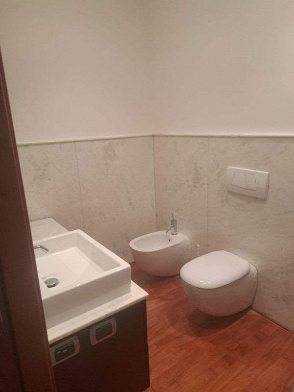 santa croce-prato della valle, vendesi appartamento sito al terzo e ultimo piano (NO ASCENSORE) o...