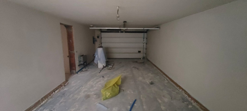 Interessante villa singola in vendita nel quartiere verde e tranquillo di San Biagio, a Teolo. L'...