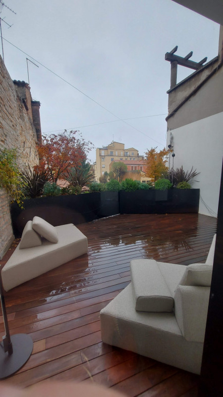 Spettacolare unità restaurata, su palazzo antico, piano nobile più mansardato, oltre a annesso lo...