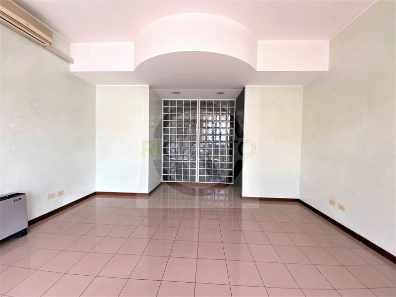 Limena Affitto Negozio