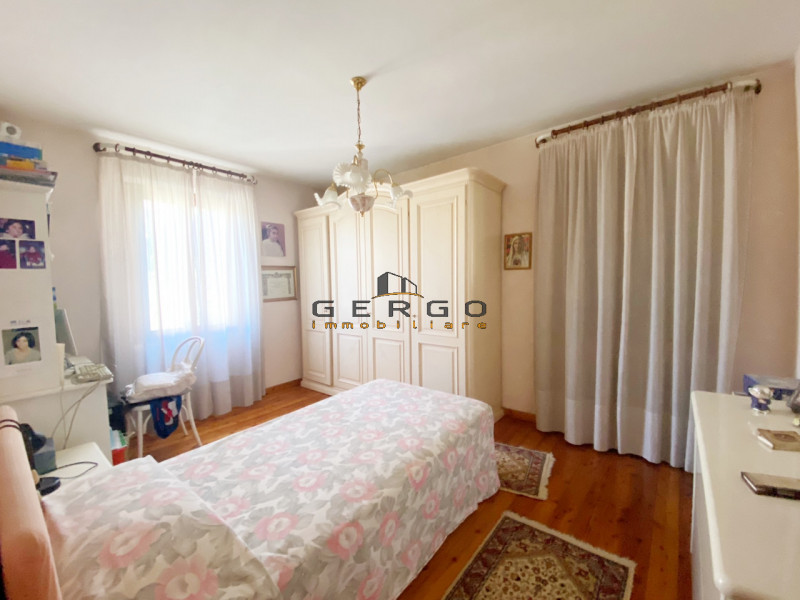 (Per INFO Mara 3481536890) Nelle campagne del trevigiano, a Motta di Livenza, immersa in un parco...