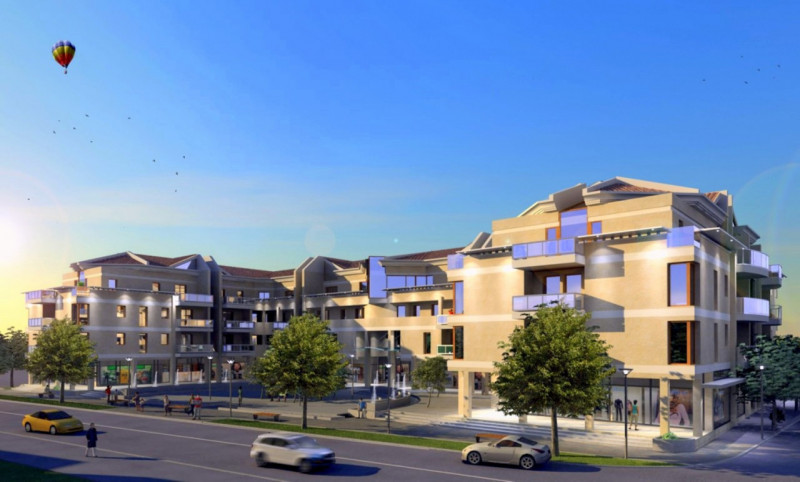 Scopri un attico esclusivo nel cuore di Montegrotto Terme, situato in Corso Delle Terme e disponi...