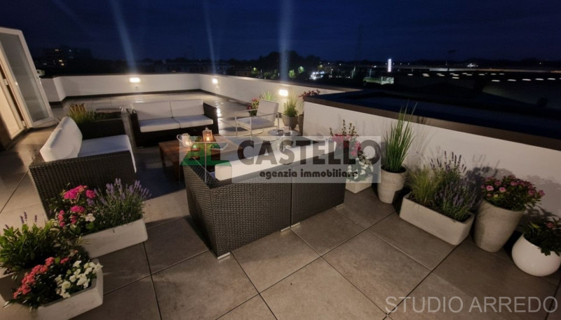 Ultima opportunità a San Carlo: esclusivo attico con maxi terrazzo e tecnologie all’avanguardia!
...