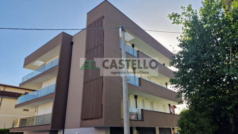 Ultima opportunità a San Carlo: esclusivo attico con maxi terrazzo e tecnologie all’avanguardia!
...