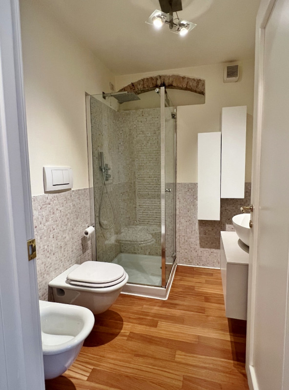 DELIZIOSO MIDI COMPLETAMENTE ARREDATO NEL CUORE DI VICENZA, A POCHI PASSI DAL TEATRO OLIMPICO - R...