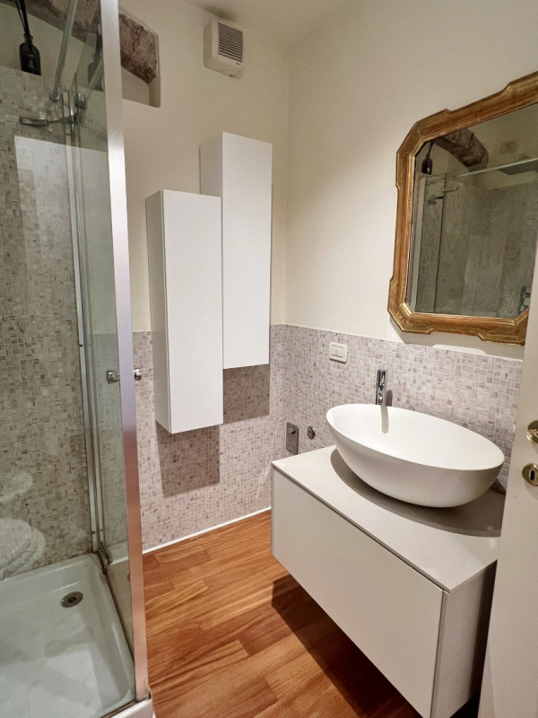 DELIZIOSO MIDI COMPLETAMENTE ARREDATO NEL CUORE DI VICENZA, A POCHI PASSI DAL TEATRO OLIMPICO - R...