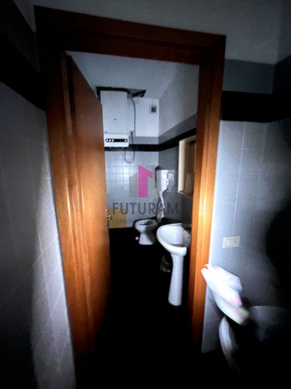 Rif: 413MIC - LIMENA - rif.184MICOL - Per info 3473209826 - In zona industriale e comodo all'auto...