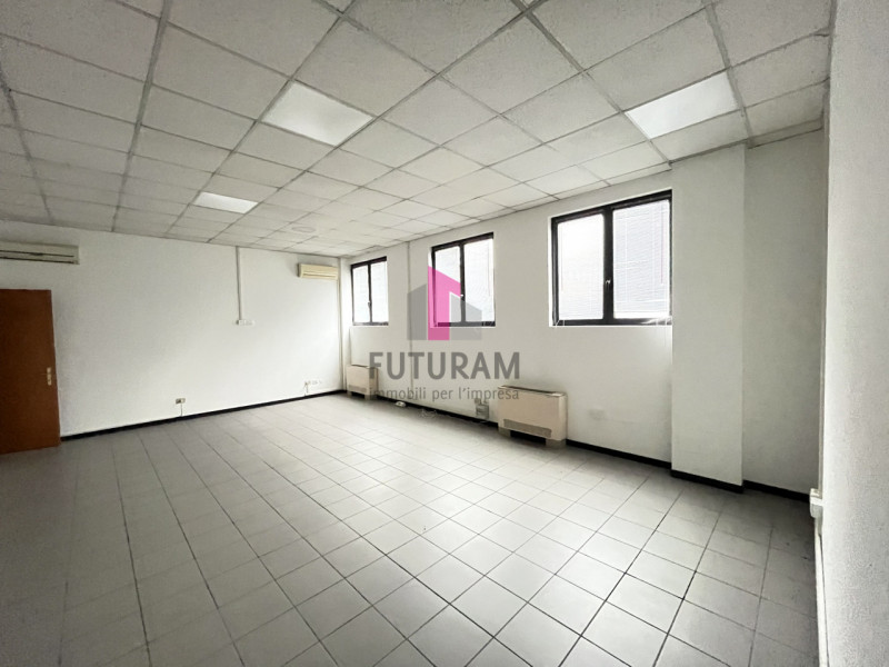 Rif: 413MIC - LIMENA - rif.184MICOL - Per info 3473209826 - In zona industriale e comodo all'auto...