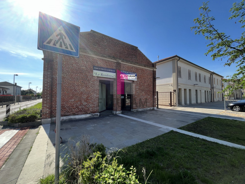 Rif: 416MIC - PIAZZOLA sul BRENTA - Per info 3473209826 - In centro NEGOZIO / UFFICIO in vendita,...