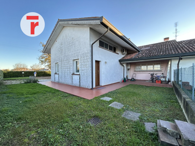 Vigodarzere Centro - In zona comoda a tutti i servizi del quartiere come farmacia, supermercati, ...