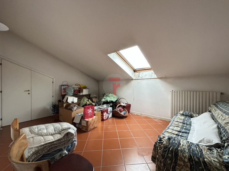 Vigodarzere Centro - In zona comoda a tutti i servizi del quartiere come farmacia, supermercati, ...