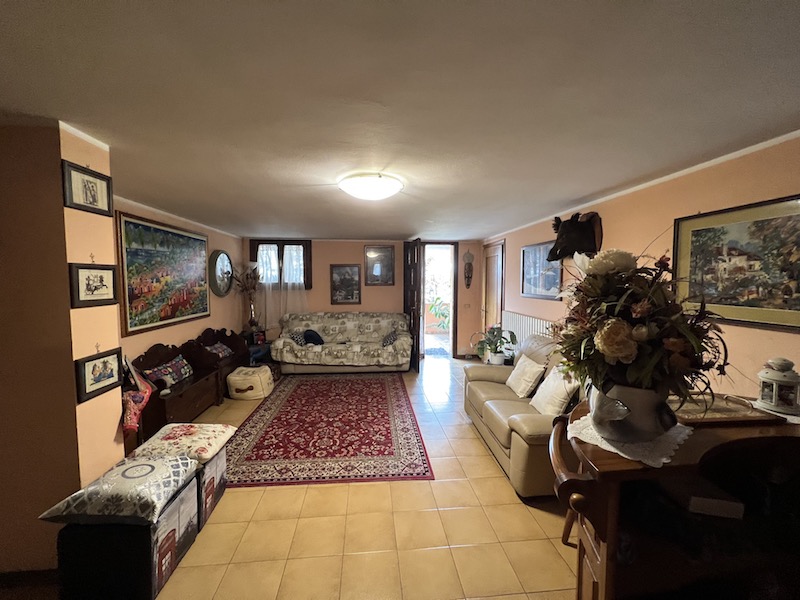 VICINANZE PIOVE DI SACCO, LOCALITA' CODEVIGO - Classe energetica "E" EPgl,nren 226,88 KWh/anno.mq...