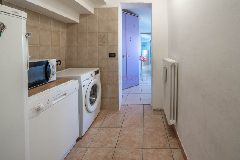 PIOVE DI SACCO – CASA SINGOLA ARREDATA con circa 350 mq di scoperto, libera dal 01/01/2026. Dispo...