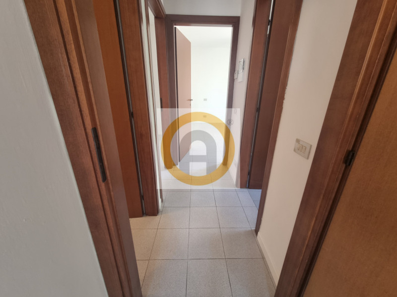 ATTENZIONE – MODALITÀ DI CONTATTO PER LA PROPOSTA DI AFFITTO:
Inviare ESCLUSIVAMENTE una mail a l...