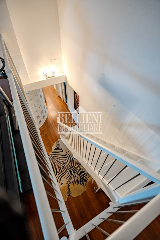 PARCO CITTA': in zona ben servita e comoda al Centro città, ATTICO con ampia terrazza panoramica....