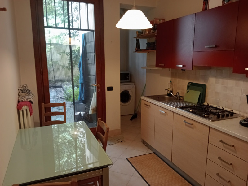 Santa Sofia - In posizione centralissima, in condominio di sole 4 unità, appartamento al piano te...
