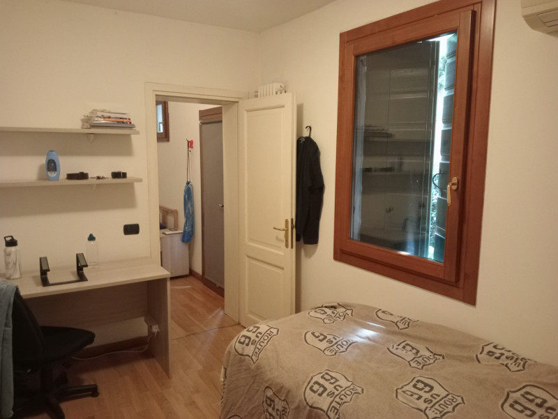 Santa Sofia - In posizione centralissima, in condominio di sole 4 unità, appartamento al piano te...